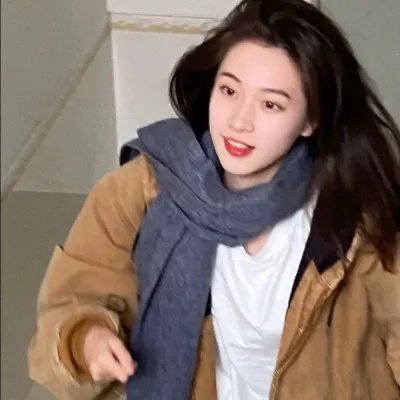 驼背人与舞女